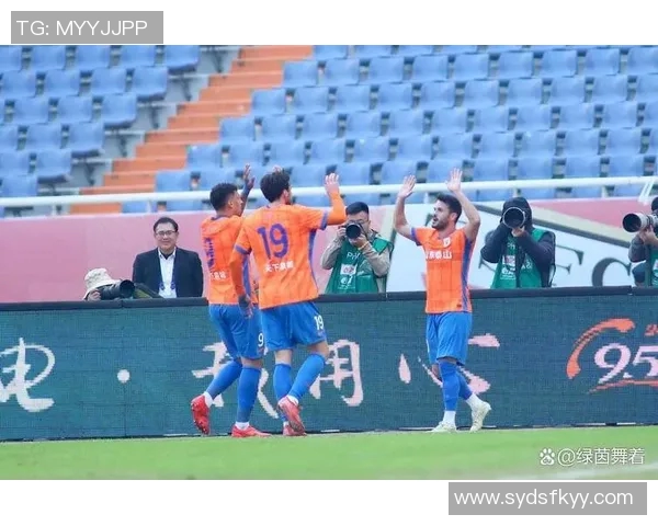 海港队主力黄牌压力大争冠路上赛程最为艰难